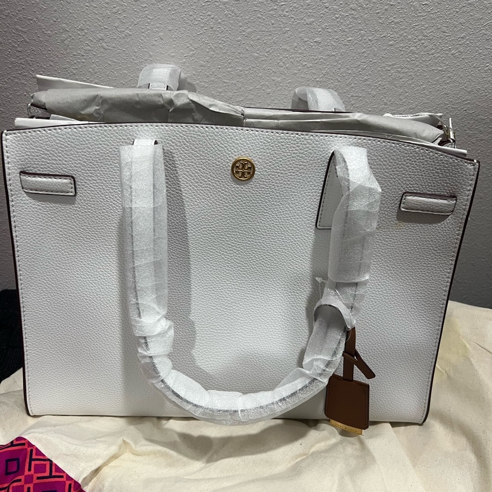 Tory Burch Robinson Triple Compartment White Pebble Leather Tote gold hardware